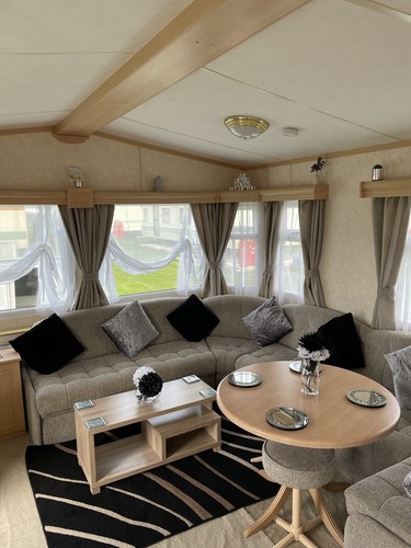 Berth caravan for hire - berth,